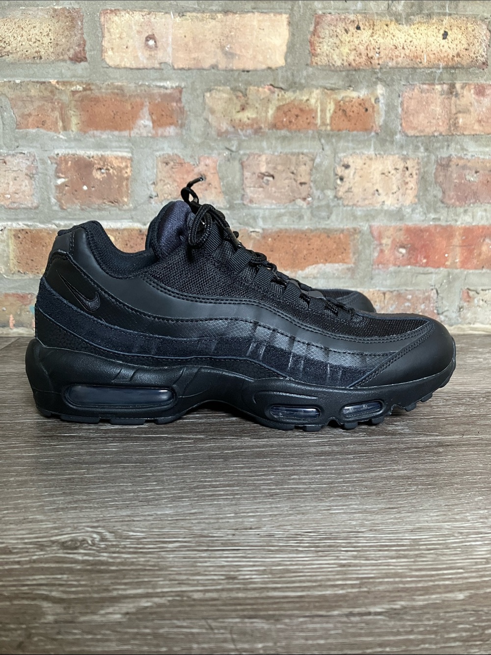 Nike Men's Air Max 95 Triple Black Sneaker